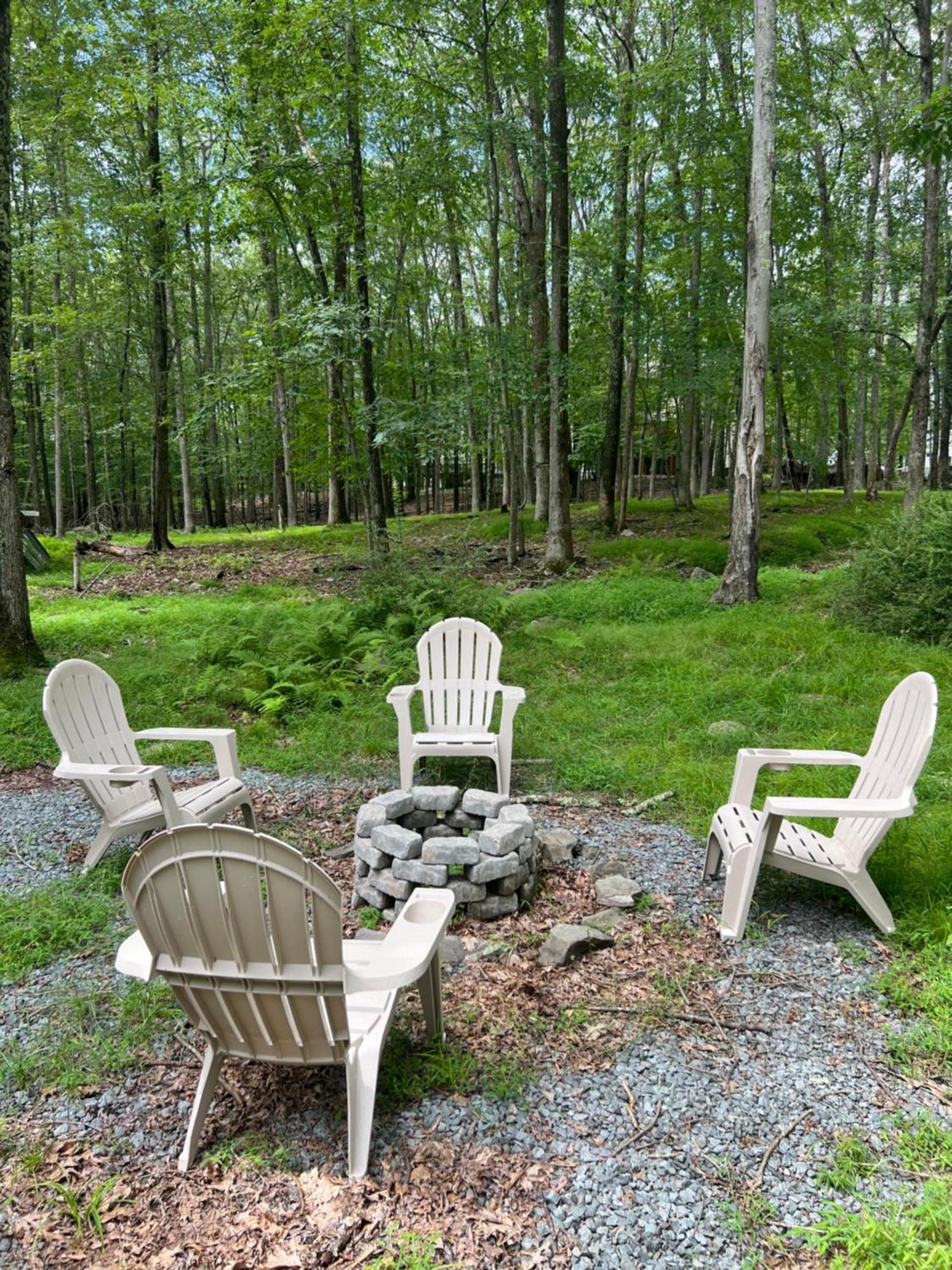 The Flying Dutchman Cottage In Amenities Filled Masthope Community Ski Big Bear Lackawaxen Exterior photo